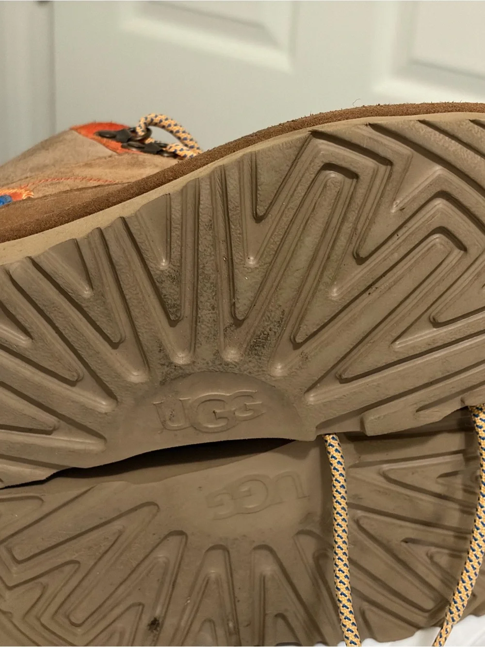 UGG Kids' Highland Hi Heritage Boots size 2Y